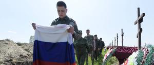 Die Zahl der in der Ukraine getöteten Soldaten ist nicht bekannt.