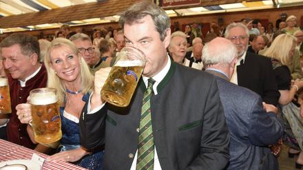 Markus Söder beim Gäubodenvolksfest in Straubing.