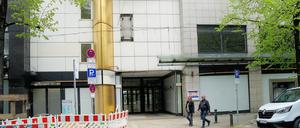 An der Uhlandstraße steht seit Jahren die Passage "Kempinski Plaza" leer.