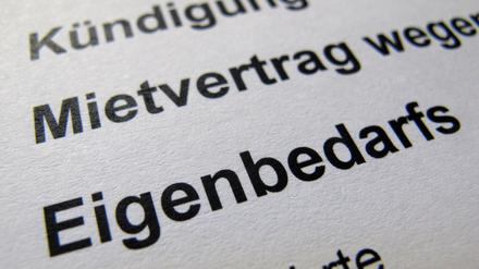 Nach § 57a Zwangsversteigerungsgesetz (ZVG) hat der Ersteher, also derjenige, der den Zuschlag in der Versteigerung erhält, ein Sonderkündigungsrecht, mit dem er bestehende Miet- oder Pachtverhältnisse am Versteigerungsobjekt unter Einhaltung der gesetzlichen Frist kündigen kann.