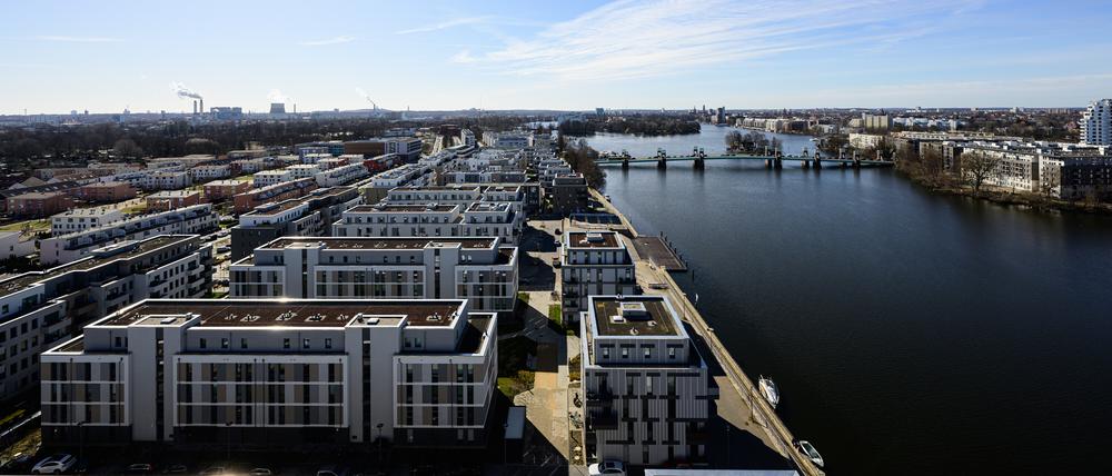 Blick aus dem Hochhaus der Wasserstadt Spandau
