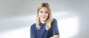 Diana zur Löwen zu Besuch bei einem ihrer Start-ups im Berliner Nikolaiviertel.