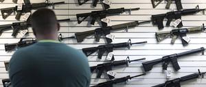 Eine Erhebung des Meinungsforschungsinstituts Pew Research Center zeigt nun, dass vornehmlich weiße Männer auf dem Land und Republikaner im Besitz von Schusswaffen sind.