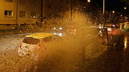 16.08.2023: Den Unwetterwarnungen folgten am Mittwochabend von Westen kommend in Rheinland-Pfalz und Südhessen Starkregen und Gewitter.