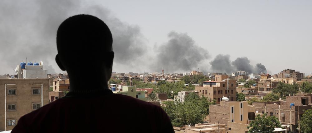 Seit nun mehr vier Monaten bekämpfen sich die Konfliktparteien im Sudan.