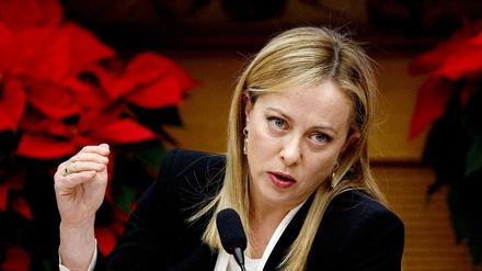 Italiens Regierungschefin Giorgia Meloni bekommt Unterstützung von ihrer Schwester Arianna.