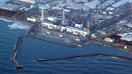 Ein Foto aus einem Flugzeug von Kyodo News zeigt das Kernkraftwerk Fukushima Daiichi in der Präfektur Fukushima.