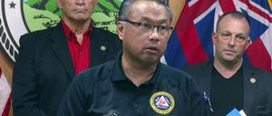 Herman Andaya, Leiter der Katastrophenbehörde auf Maui, während einer Pressekonferenz.