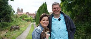 Mehrfach war Lars Vogelgesang in Lebensgefahr. Seine Ehefrau Dörthe Vogelgesang hat ihm durch die schwere Zeit geholfen. Foto: Tagesspiegel / Sophie Peschke                