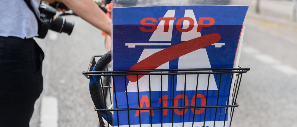 Gegen die Verlängerung der A100 gibt es seit Jahren immer wieder Demonstrationen. 