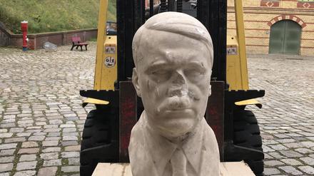 Bei Bauarbeiten in Berlin-Mitte gefundene Hitlerbüste wird auf der Zitadelle Spandau gezeigt.