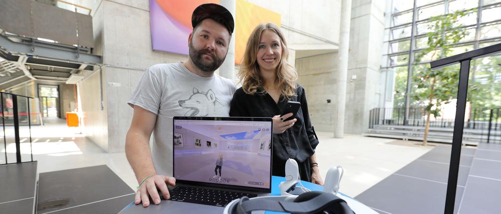 Digital Trauern: Bestatterin und Filmuniabsolventin mit Startup „Vyvyt“.