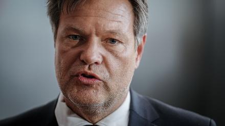 Der Bundeswirtschaftsminister Robert Habeck gilt als chinakritischer als andere Mitglieder der Ampel-Koalition.