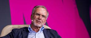 Karl-Heinz Rummenigge, Mitglied Exekutivkomitee der Uefa, spricht während einer Podiumsrunde beim SpoBis-Kongress (Archivbild).