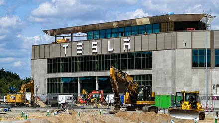 Blick auf das Werk der Tesla-Gigafactory Berlin-Brandenburg.