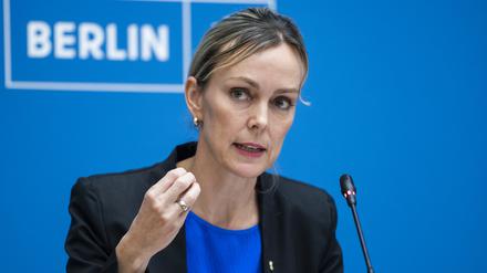 Manja Schreiner (CDU), Berliner Senatorin für Mobilität, Verkehr, Klimaschutz und Umwelt, spricht bei einer Pressekonferenz nach einer Sitzung des Berliner Senats.