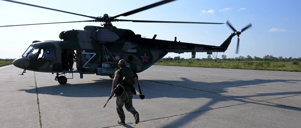 Ein russischer Mi-8 Hubschrauber.