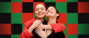 Von ihrer afghanischen Mutter lernte unsere Autorin, dass Freunde zur Familie gehören. Und staunt, wie unverbindlich sich viele Deutsche verhalten.