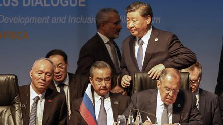 Vor allem China hat auf Erweiterung gedrängt, um seinen Einfluss auszuweiten.