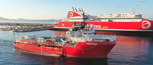 Das Seenotrettungsschiff „Ocean Viking“ verlässt den Hafen von Marseille zu einer neuen Rettungsmission im Mittelmeer.