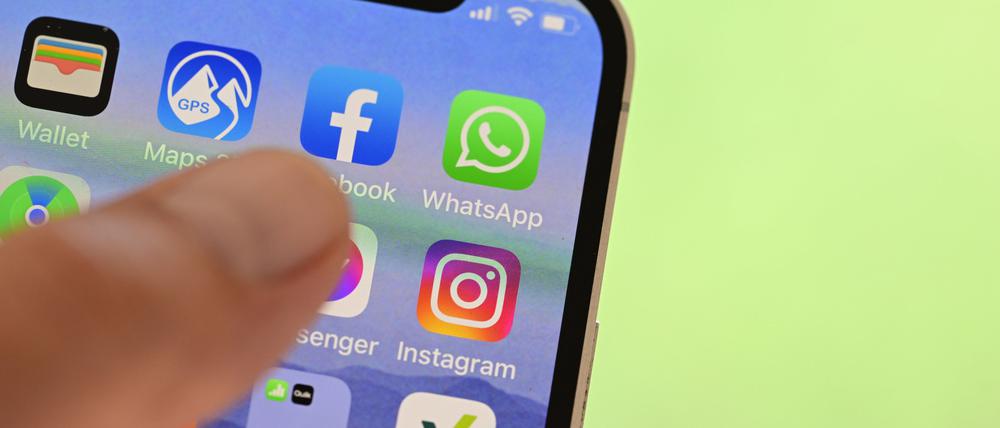 Facebook, Instagram und Co. müssen künftig stärker gegen illegale Inhalte im Netz vorgehen.
