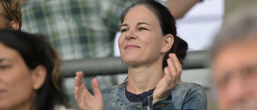 Annalena Baerbock schaute das Spiel zwischen Turbine Potsdam und Carl Zeiss Jena.