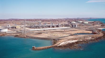 Natural gas plant, North West Shelf Project, Dampier, Western Australia