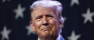 Donald Trump, ehemaliger US-Präsident, spricht beim Lincoln Dinner 2023 der Republikanischen Partei von Iowa.