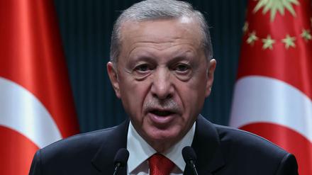 Turkish President Recep Tayyip Erdogan addresses media after the cabinet meeting at the Presidential Complex in Ankara on August 21, 2023. (Photo by Adem ALTAN / AFP)