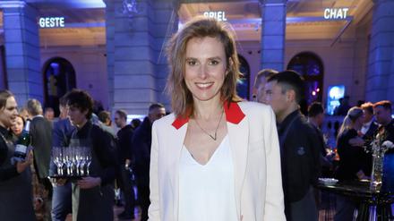 Karin Hanczewski, aktuell zu sehen in der queeren TV-Serie „Loving her“ in der  ZDF-Mediathek.