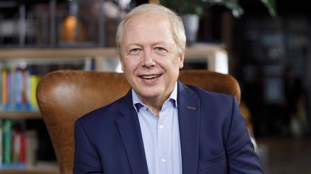 Tom Buhrow beim Pressetermin zur ARD-Themenwoche Zukunft Bildung in der Stadtteilbibliothek Kalk. 