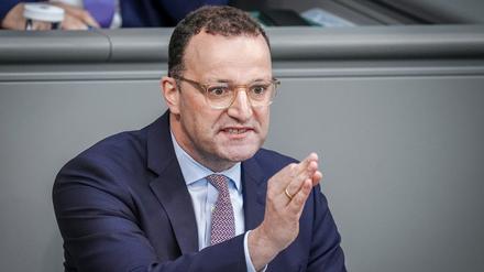 Jens Spahn (CDU), Bundestagsabgeordneter, spricht im Bundestag.