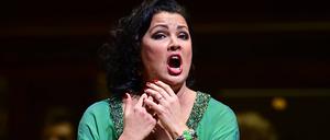  Russian soprano Anna Netrebko and her husband Yusif Eyvazov not seen perform during a concert in Municipal House in Prague, Czech Republic, on Monday, December 27, 2021. CTKxPhoto/RomanxVondrous CTKPhotoP2021122705291 PUBLICATIONxNOTxINxCZExSVK vnd 3