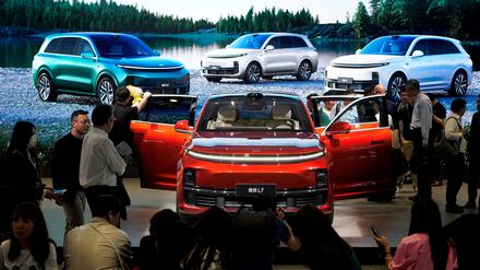 Chinesische Autos wie der E-SUV L7 der Marke Li standen in Shanghai im Zentrum des Interesses, wird das nun in Deutschland ähnlich? 