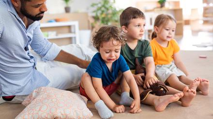 Tränen können vorkommen, man kann aber erreichen, dass Kinder nicht zu viel und zu lange weinen.