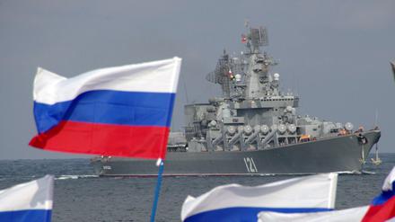 Russische Schiffe auf dem Schwarzen Meer.