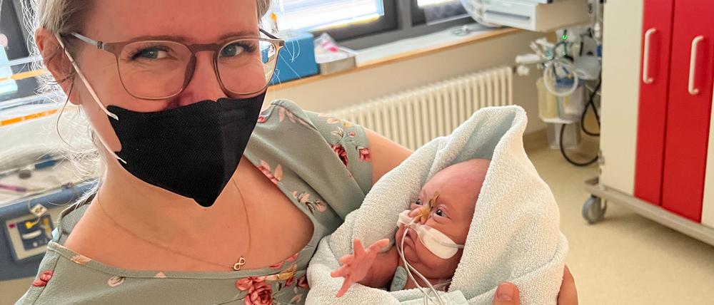 Eileen Biggelmann mit ihrem Sohn Linus.