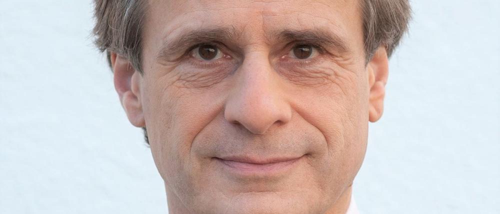 Alexander Kekulé ist Direktor des Instituts für Biologische Sicherheitsforschung in Halle und war lange Berater der Bundesregierung zum biologischen Bevölkerungsschutz.
  