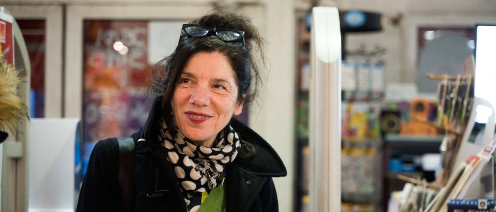 Brigitte Giraud während einer Signierstunde.