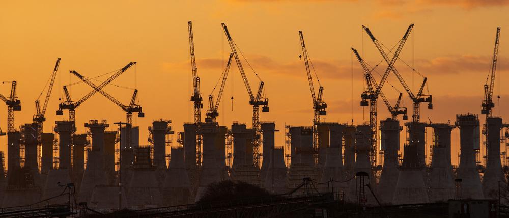 Baustelle eines Offshore-Windparks in Frankreich. Zwischen Ausbauzielen und Produktionskapazitäten klafft eine enorme Lücke.