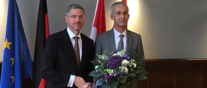 Oberbürgermeister Mike Schubert (SPD) und der neue Dezernent Walid Hafezi (Grüne).