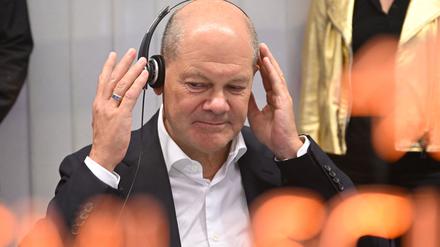 Bundeskanzler Olaf (SPD) ist angesichts der angespannten Haushaltslage dagegen, immer wieder hohe neue Schuldenberge anzuhäufen.