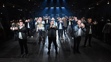 Szene aus Dmitri Tscherniakovs Inszenierung der Oper „Aus einem Totenhaus“ von Leos Janacek bei der Ruhrtriennale 2023.
