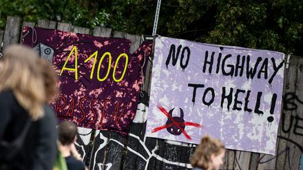 Tausende Menschen nahmen 2023 an der Demonstration der Berliner Clubcommission gegen den geplanten Ausbau der A100 teil.