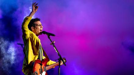 Der israelische Rockmusiker und Aktivist Aviv Geffen wird das Eröffnungskonzert spielen.