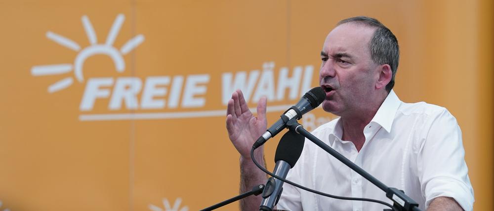 Hubert Aiwanger kann vorerst in seinem Amt bleiben.