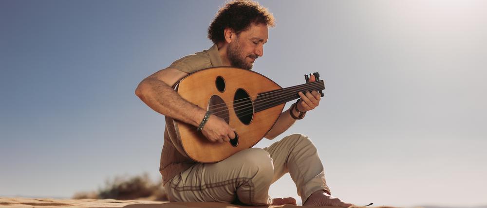 Oud-Virtuose Naseer Shamma ist Kurator des Festivals.