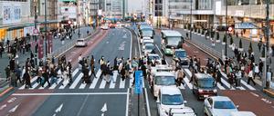 In Tokio kommen auf 100 Bewohner 22 PKW, in Berlin sind es 34.