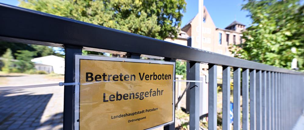 Potsdam, 05.09.2023 / Lokales / Kreml, ehemalige Landtagsgebäude, Brauhausberg, Foto: Ottmar Winter PNN ACHTUNG: Foto ist ausschließlich für redaktionelle Berichterstattung der PNN und des TGSP! Eine kommerzielle Nutzung, z.B. Werbung, ist ausgeschlossen. Die Weitergabe an nicht autorisierte Dritte, insbesondere eine weitergehende Vermarktung über Bilddatenbanken, ist unzulässig.