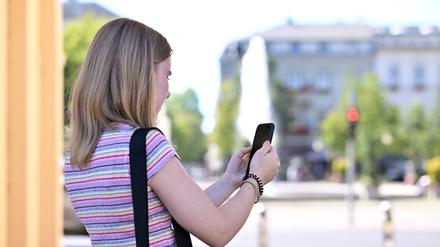 Mit neuen „Smart City“-Apps für das Handy will die Stadt den Alltag der Bürger erleichtern helfen. 